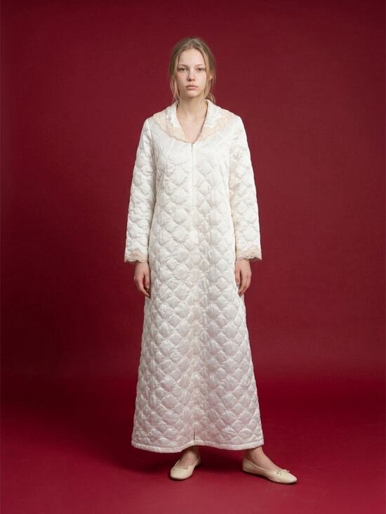 KAYSER Other - VTG 60s Kayser Ivory LaceTrim Robe Nightgown Quilted HouseCoat VictorianCore SzM